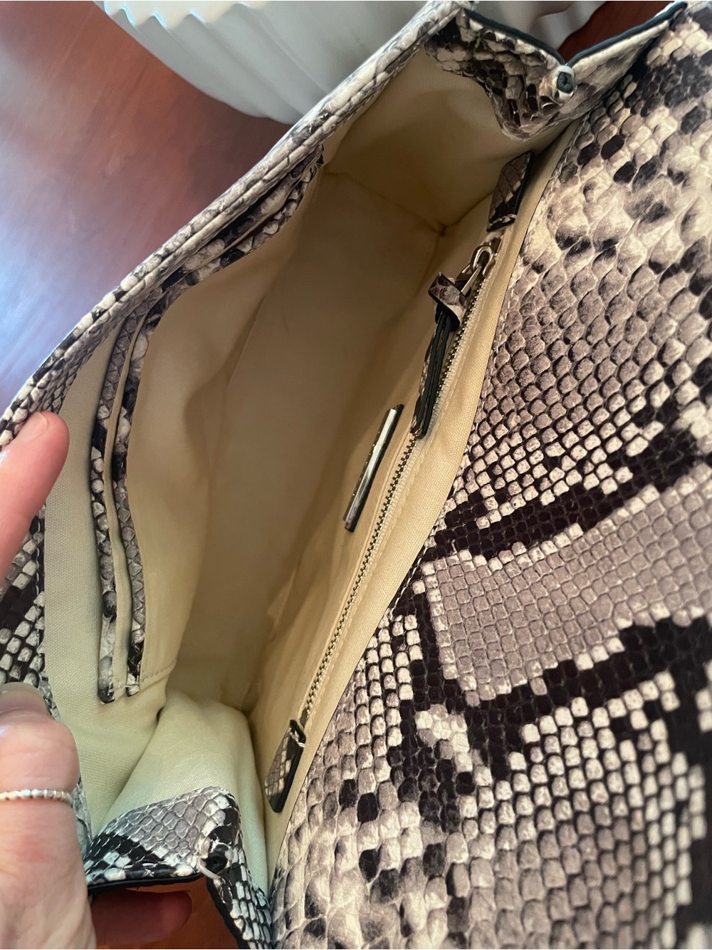 Tory Burch Python-Print Shoulder Bag - Picture 6 of 10